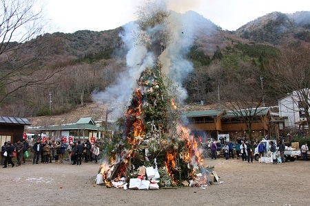 1月14日グリーンエコー笠形「とんど祭り」の写真