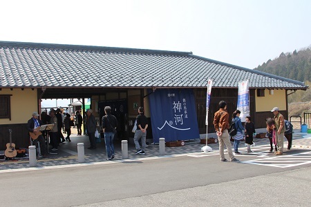 3月25日道の駅「銀の馬車道・神河」春祭りの写真