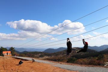 10月28日 峰山高原リゾート ジップライン新登場の写真2