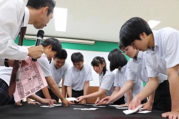 6月11日 神崎高等学校 選挙出前授業・投票体験の写真3