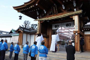 12月21日 山田区 大しめ縄 播磨国総社に奉納の写真4