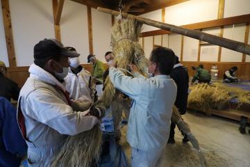 12月13日・27日 川上区 くまびきうち・大しめ縄奉納の写真2