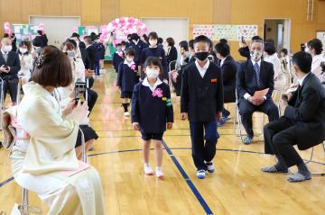 4月8日 寺前小学校入学式の写真4