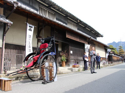 かみかわ銀の馬車道まつりの様子