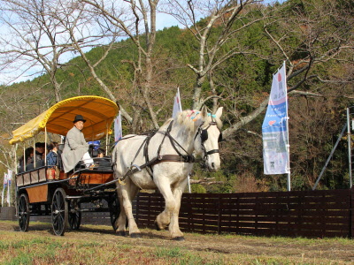 道の駅銀の馬車道・神河　オープニングイベントの様子