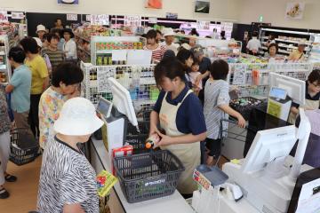 7月30日 寺前楽座まちの灯り 竣工記念式典＆グランドオープンの写真1