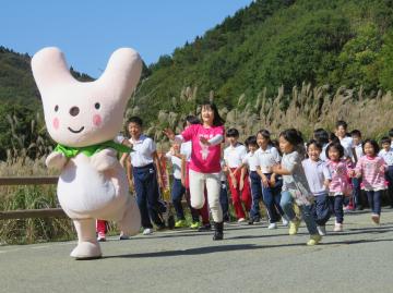 10月21日 砥峰高原 ススキまつりの写真4