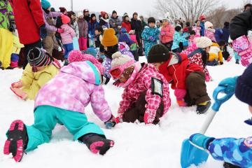 1月12日 峰山高原リゾート ホワイトピーク 「カーミンと一緒にお宝探し！」の写真1