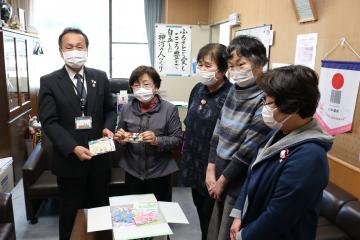 神河町ボランティアグループ ちくちくバァバ様から、新1年生用手作りマスク62人分の写真