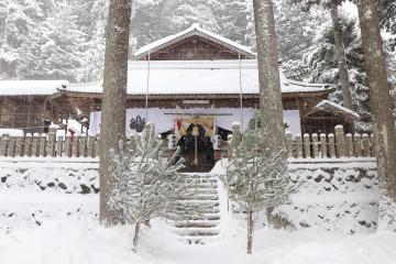 12月31日 川上区 くまびきうち・大しめ縄奉納の写真