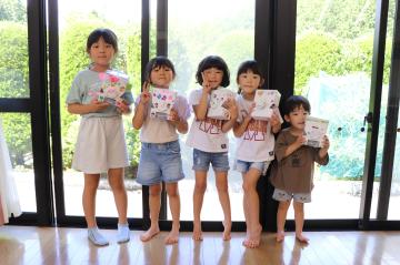 7月26日 きらきら★夏の宿題応援イベント 貯金箱づくりの写真1