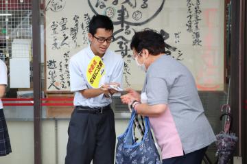 9月20日 秋の全国交通安全運動 交通安全マスコット配布の写真2