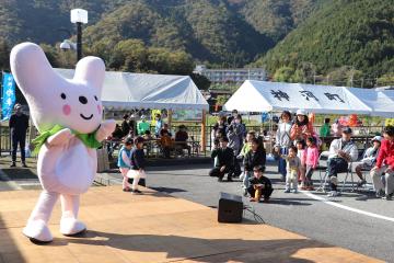 11月19日 水車の里新野 秋の収穫祭の写真4