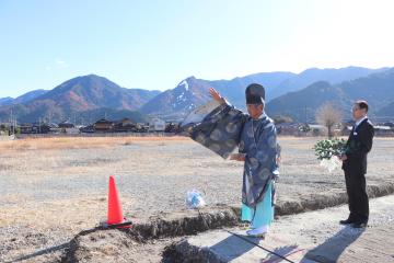 12月4日 粟賀小学校跡地公園・図書コミュニティ施設整備工事 起工式の写真2
