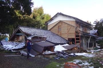 家屋被害認定調査の様子の写真1