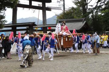 10月20日 日吉神社例大祭の写真1