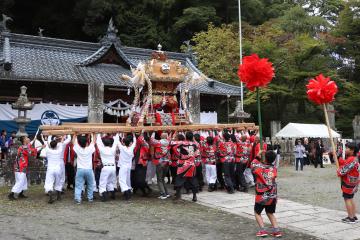 10月20日 日吉神社例大祭の写真2