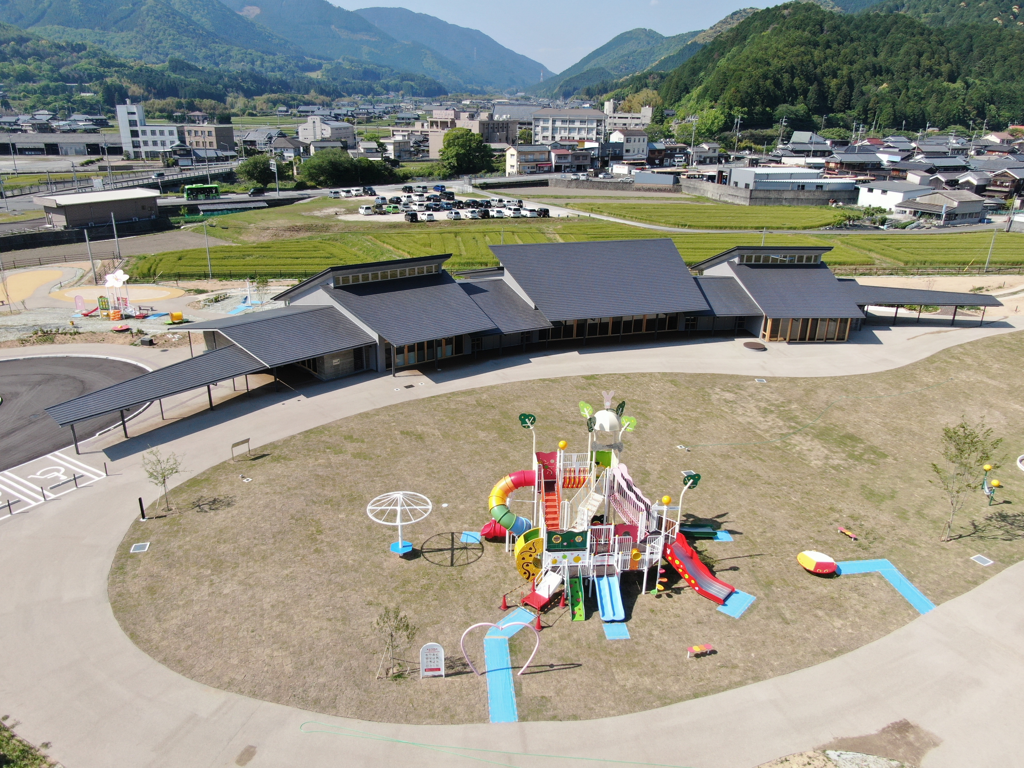 神河町図書コミュニティ公園「桜空」イメージ