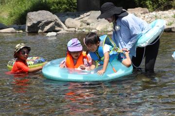 7月30日 長谷の川であそぼうの写真1
