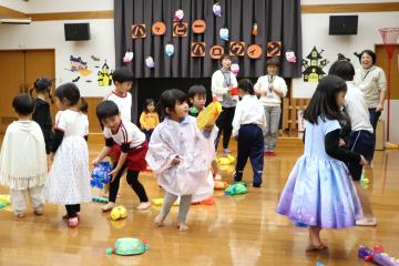 10月31日 きらきら館 ミニハロウィンの写真1