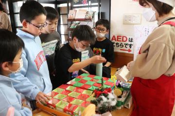 12月13日 クリスマスマルシェの写真4