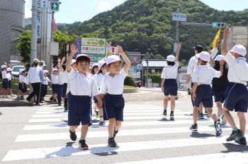 5月7日 神崎小学校 交通安全教室の写真1