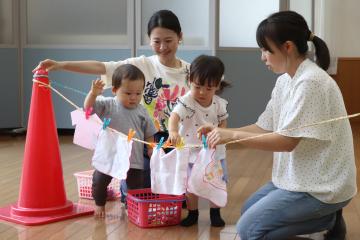 7月8日 おひさまタイム おせんたくあそびの写真3