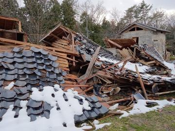 珠洲市倒壊家屋の写真1