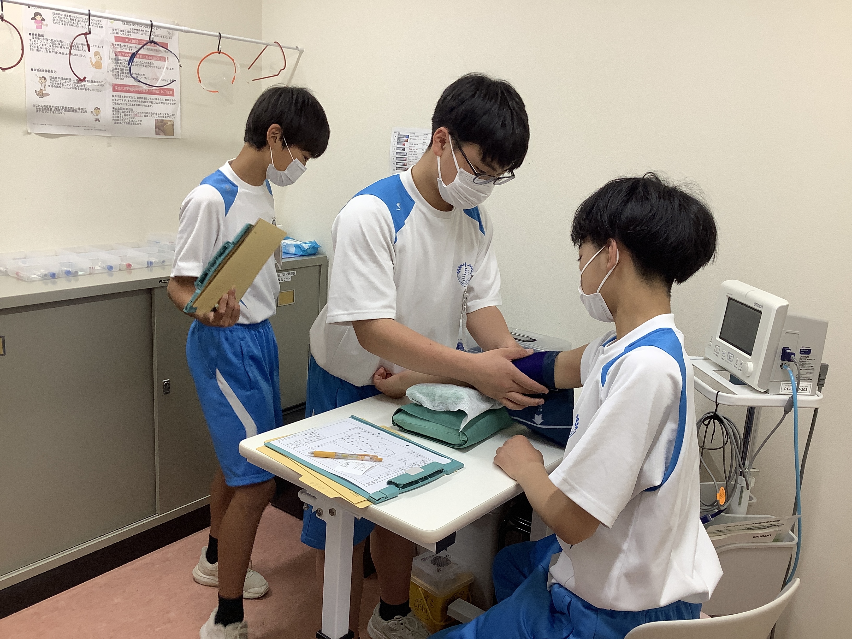健診センター血圧測定の写真